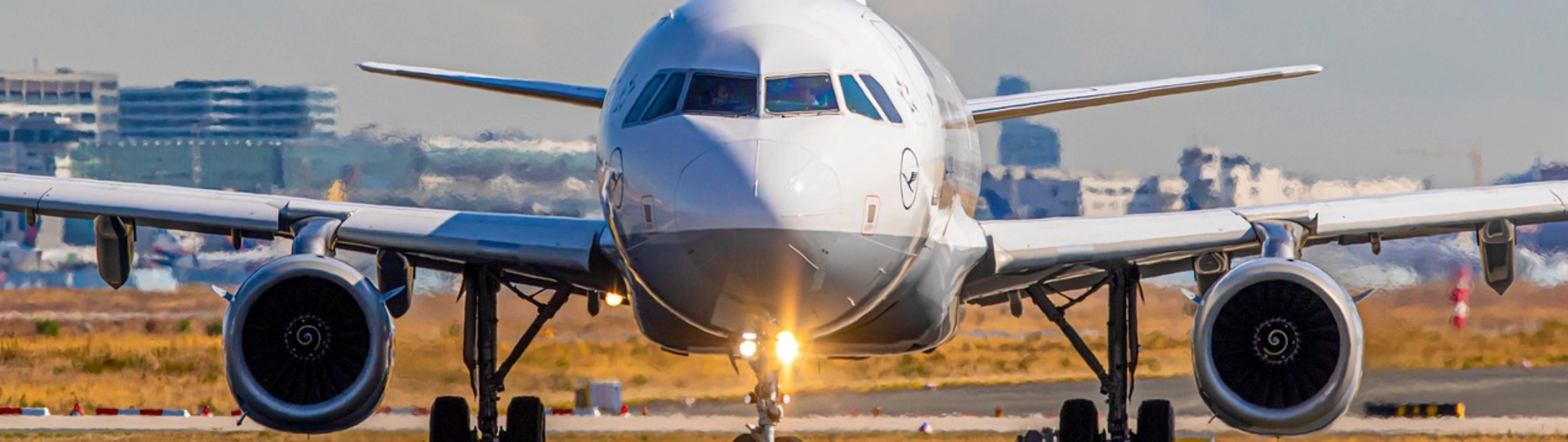 Lētas aviobiļetes internetā - rezervē lidojumu no Rīgas